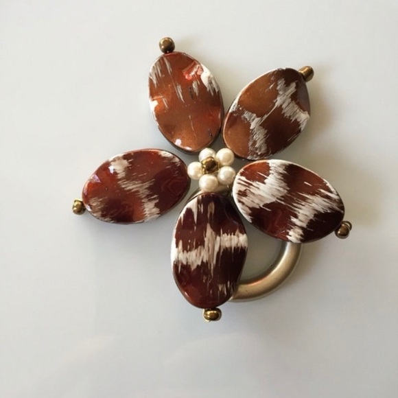 Set of 8 handmade beaded floral design napkin holders napkin Rings dinning - Picture 2 of 3